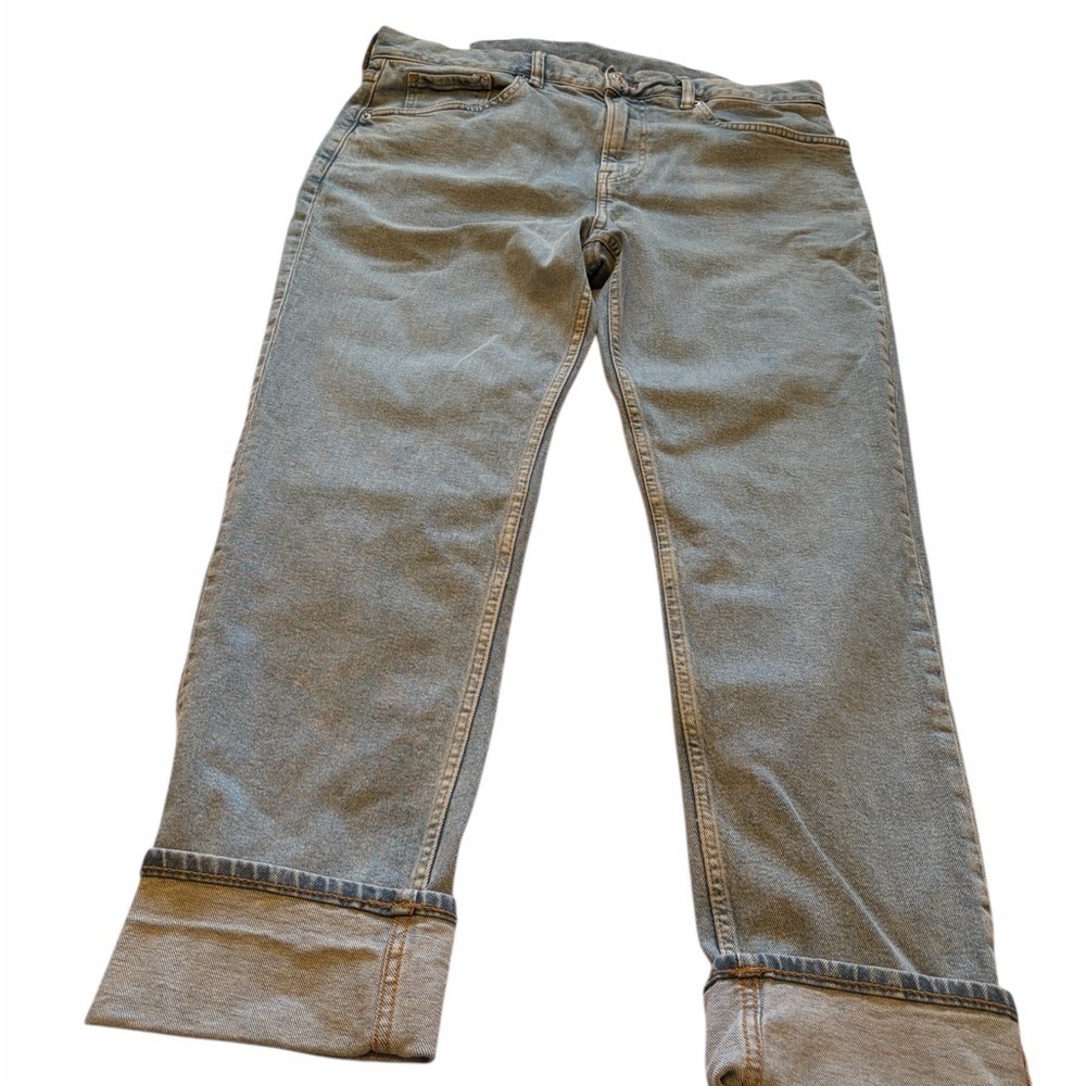 H & M Light denim Slim Fit- Size 36x32